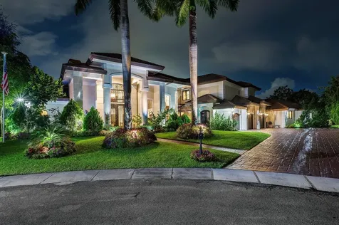 4845 Regency Court Boca Raton FL 33434