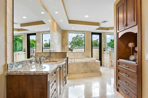 4845 Regency Court Boca Raton FL 33434