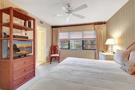 16 Stratford Drive Boynton Beach FL 33436
