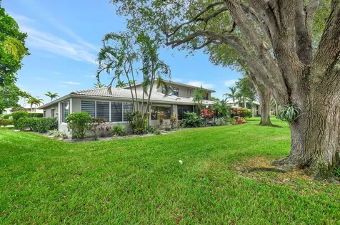 16 Stratford Drive Boynton Beach FL 33436