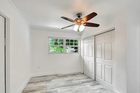 2478 Kentucky Street West Palm Beach FL 33406
