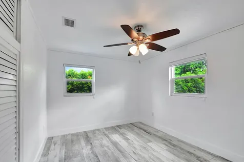 2478 Kentucky Street West Palm Beach FL 33406