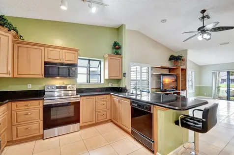 4590 Catamaran Circle Boynton Beach FL 33436
