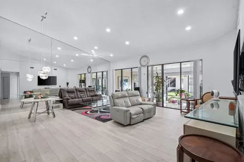 10607 Ladypalm Lane Boca Raton FL 33498