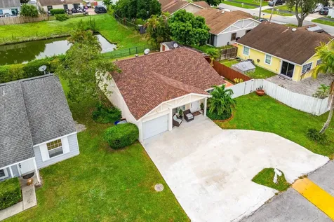 11113 Sacco Drive Boca Raton FL 33428