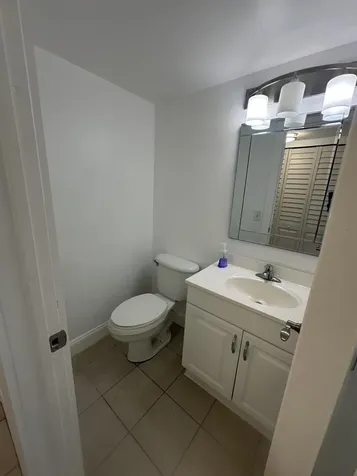 377 Windsor Q West Palm Beach FL 33417