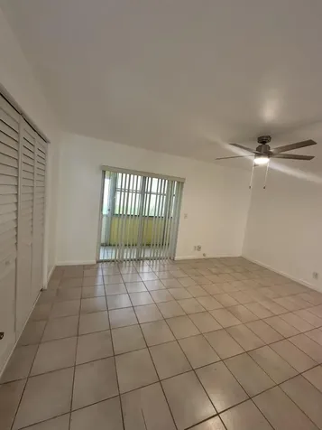 377 Windsor Q West Palm Beach FL 33417