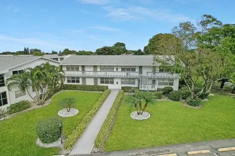 377 Windsor Q West Palm Beach FL 33417