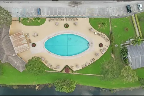 377 Windsor Q West Palm Beach FL 33417