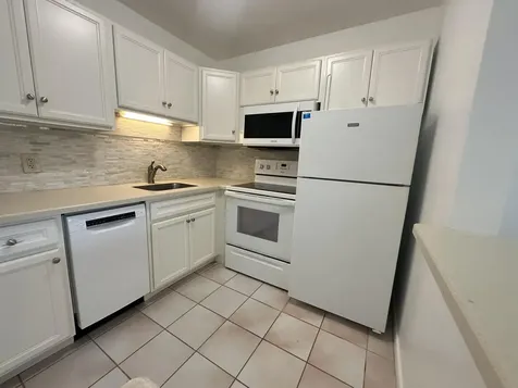 377 Windsor Q West Palm Beach FL 33417