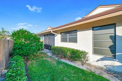 8121 Windgate Drive Boca Raton FL 33496