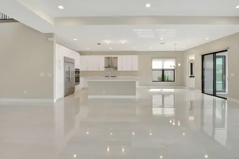 8560 Shoreacres Street Boca Raton FL 33434
