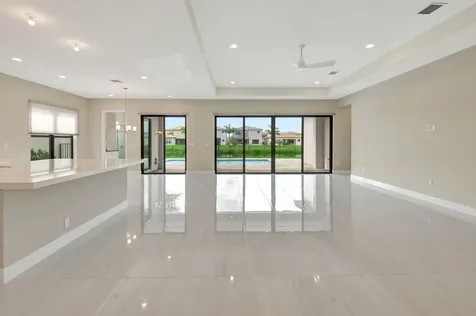 8560 Shoreacres Street Boca Raton FL 33434