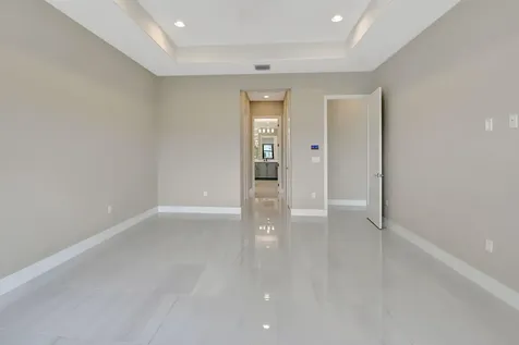 8560 Shoreacres Street Boca Raton FL 33434