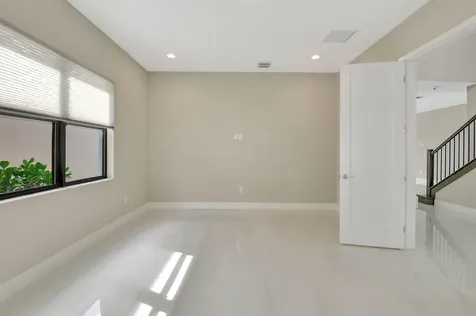 8560 Shoreacres Street Boca Raton FL 33434