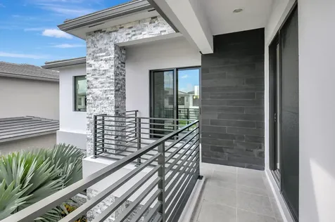 8560 Shoreacres Street Boca Raton FL 33434