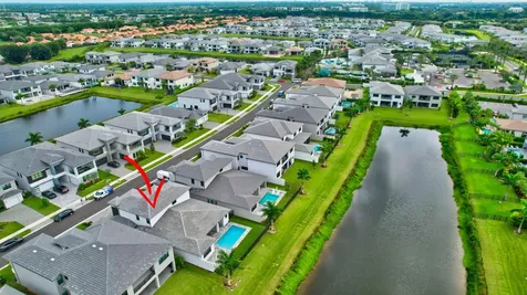 8560 Shoreacres Street Boca Raton FL 33434