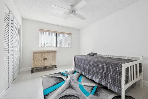 15450 Pembridge Avenue Delray Beach FL 33484