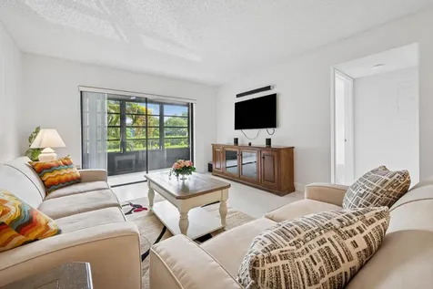 15450 Pembridge Avenue Delray Beach FL 33484
