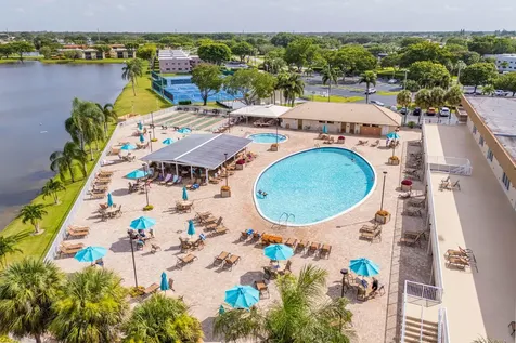 15450 Pembridge Avenue Delray Beach FL 33484