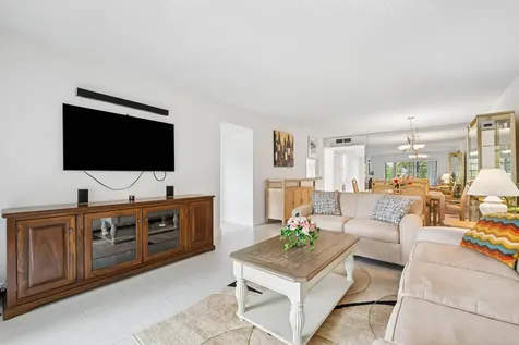 15450 Pembridge Avenue Delray Beach FL 33484