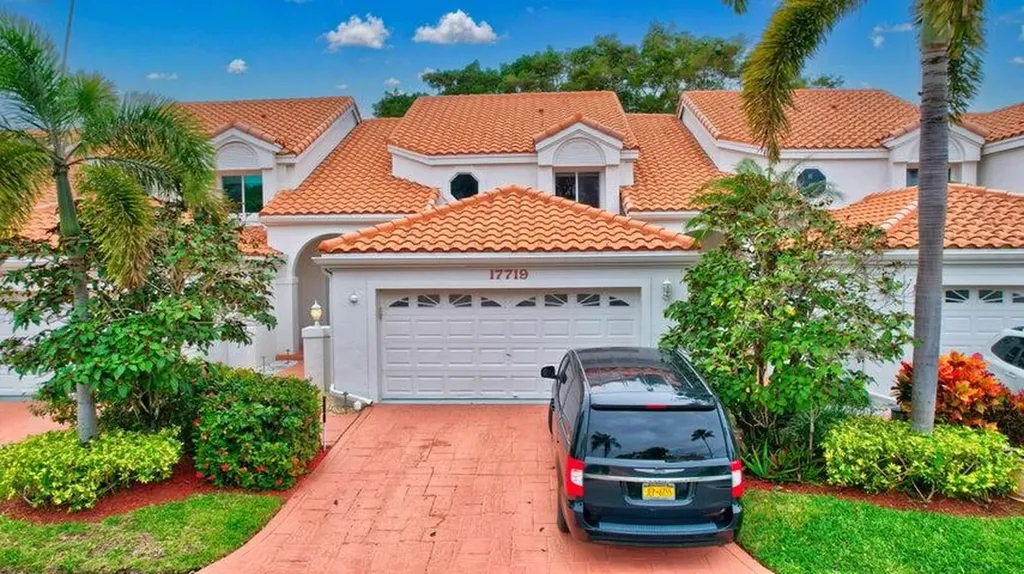 17719 Candlewood Terrace Boca Raton FL 33487