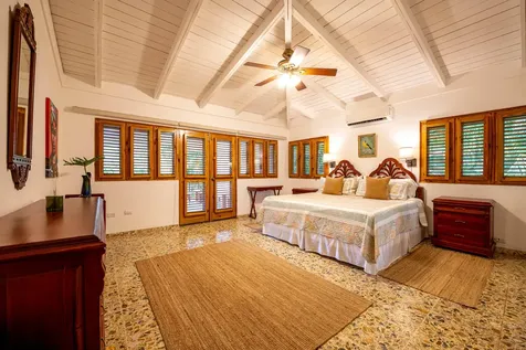 40 Cajuiles Casa de Campo DR 22000