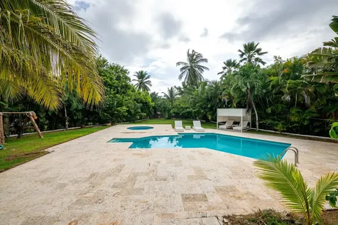 40 Cajuiles Casa de Campo DR 22000