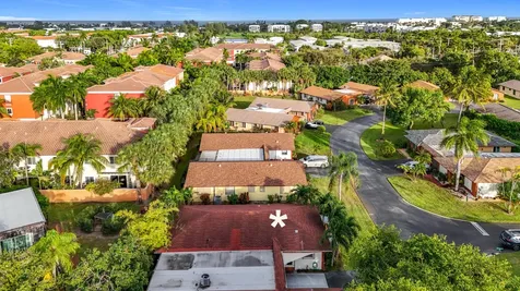 533 Se 28th Circle Boynton Beach FL 33435