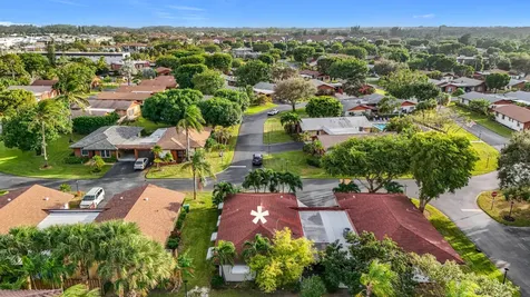 533 Se 28th Circle Boynton Beach FL 33435