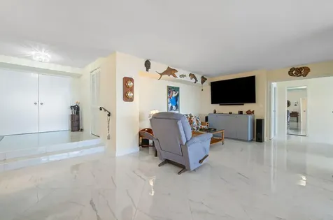 1900 Consulate Place West Palm Beach FL 33401