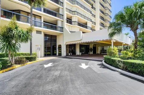 1900 Consulate Place West Palm Beach FL 33401