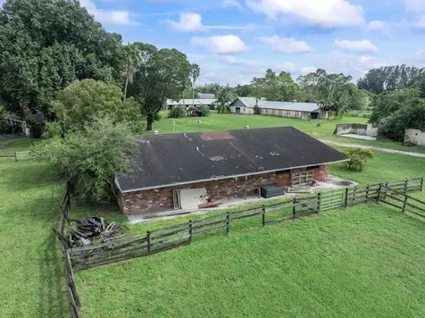 3800 NW 100 Avenue Cooper City FL 33024