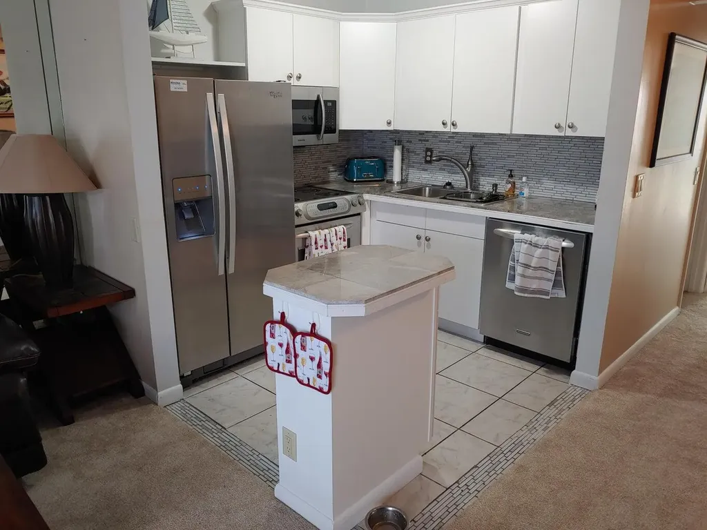 131 Easthampton F West Palm Beach FL 33417