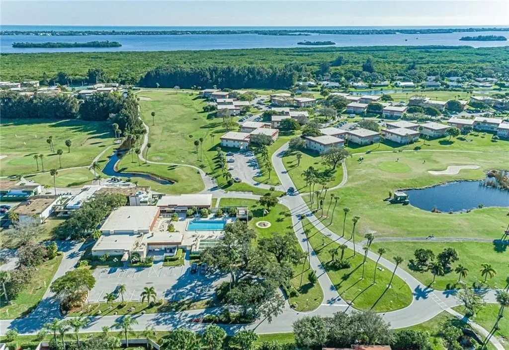 28 Pine Arbor Lane Vero Beach FL 32962