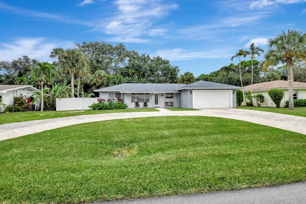 2046 S Conference Drive Boca Raton FL 33486