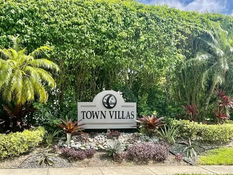 18940 Stewart Circle Boca Raton FL 33496