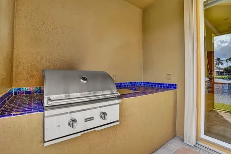 6543 Newport Lake Circle Boca Raton FL 33496