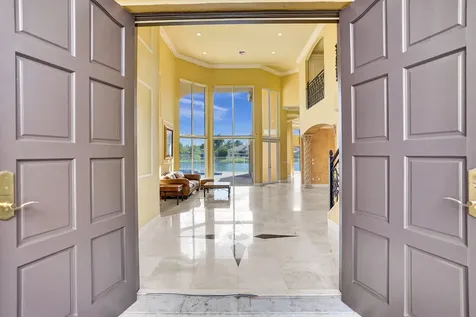 6543 Newport Lake Circle Boca Raton FL 33496