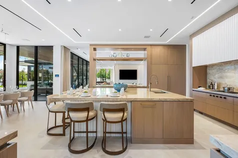 1520 Royal Palm Way Boca Raton FL 33432