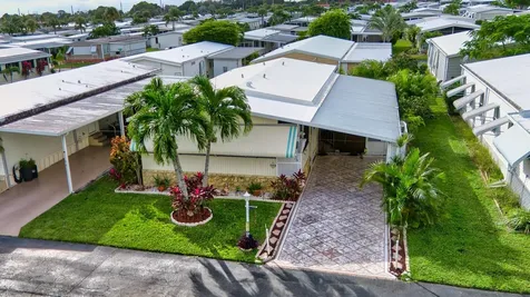 51010 Galina Bay Boynton Beach FL 33436
