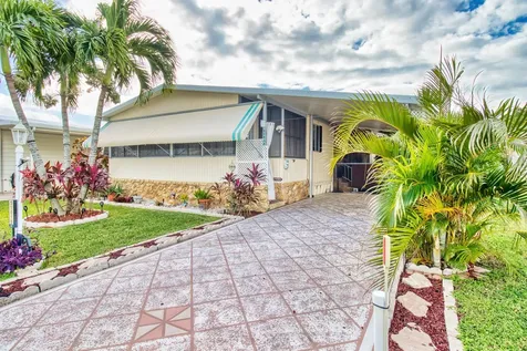 51010 Galina Bay Boynton Beach FL 33436