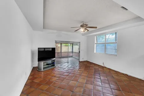 1912 Ne 6th Street Deerfield Beach FL 33441