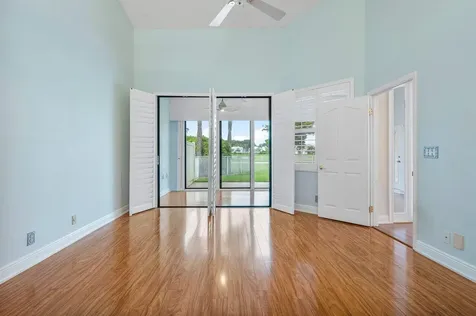 8207 Cassia Drive Boynton Beach FL 33472