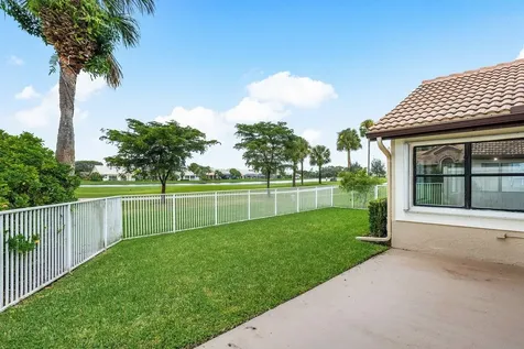 8207 Cassia Drive Boynton Beach FL 33472