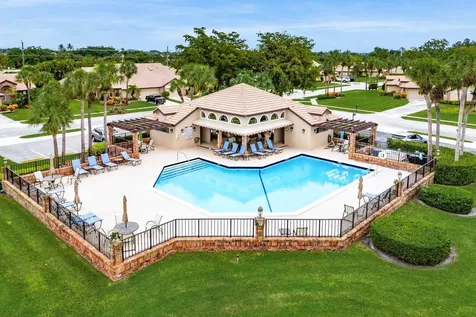 8207 Cassia Drive Boynton Beach FL 33472