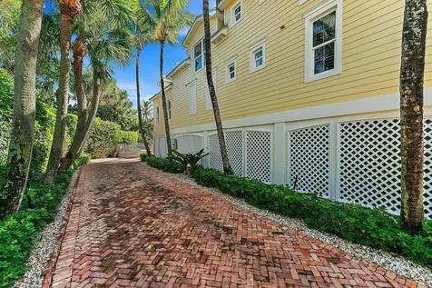134 N Beach Road Hobe Sound FL 33455