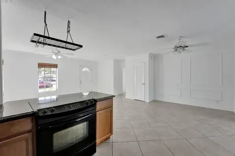 1069 Sw 12th Road Boca Raton FL 33486
