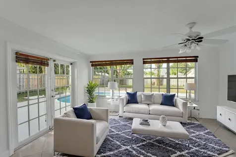 1069 Sw 12th Road Boca Raton FL 33486