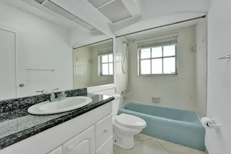 1069 Sw 12th Road Boca Raton FL 33486